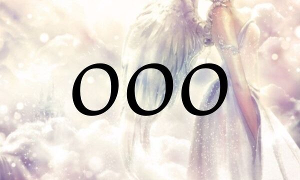 ０００的天使數字的意義是『回想起源』