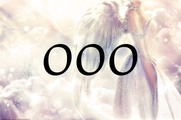 ０００的天使數字的意義是『回想起源』