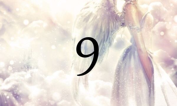 數字９的意思是（Angel number）是『完結・使命』。