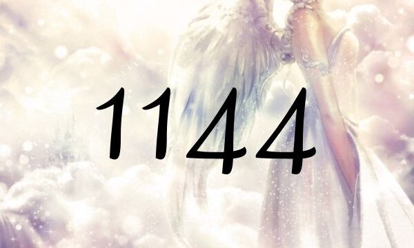 天使數字１１４４的意思是『持有向前的思想』