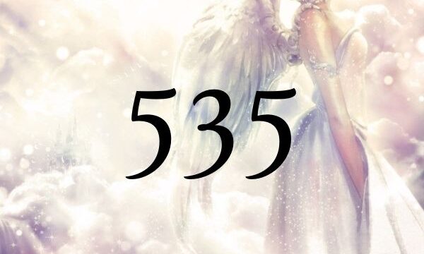 天使數字535的意義是『在人生的變化期，大師們在幫助著您』
