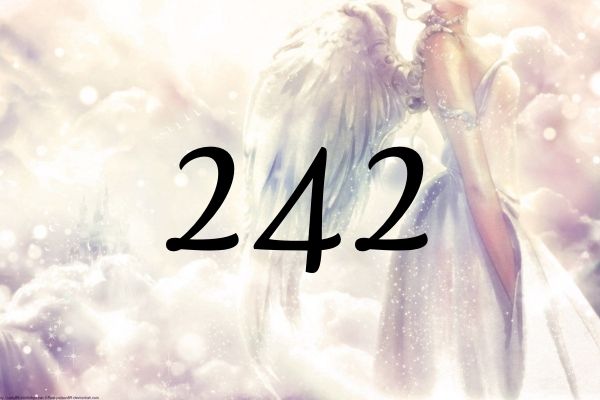 天使數字242的意義是『請堅定地相信一切都會很順利』