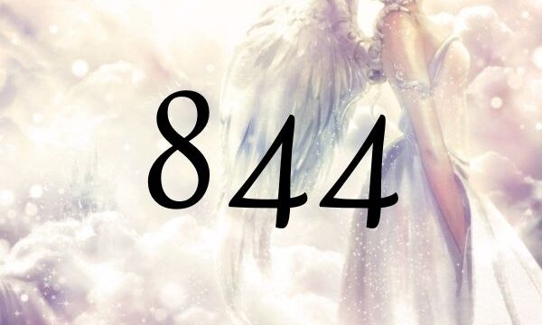 天使數字844的意義是『天使們正在指引您走向富足』